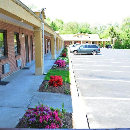 Budget Inn Falls Church Kültér fotó
