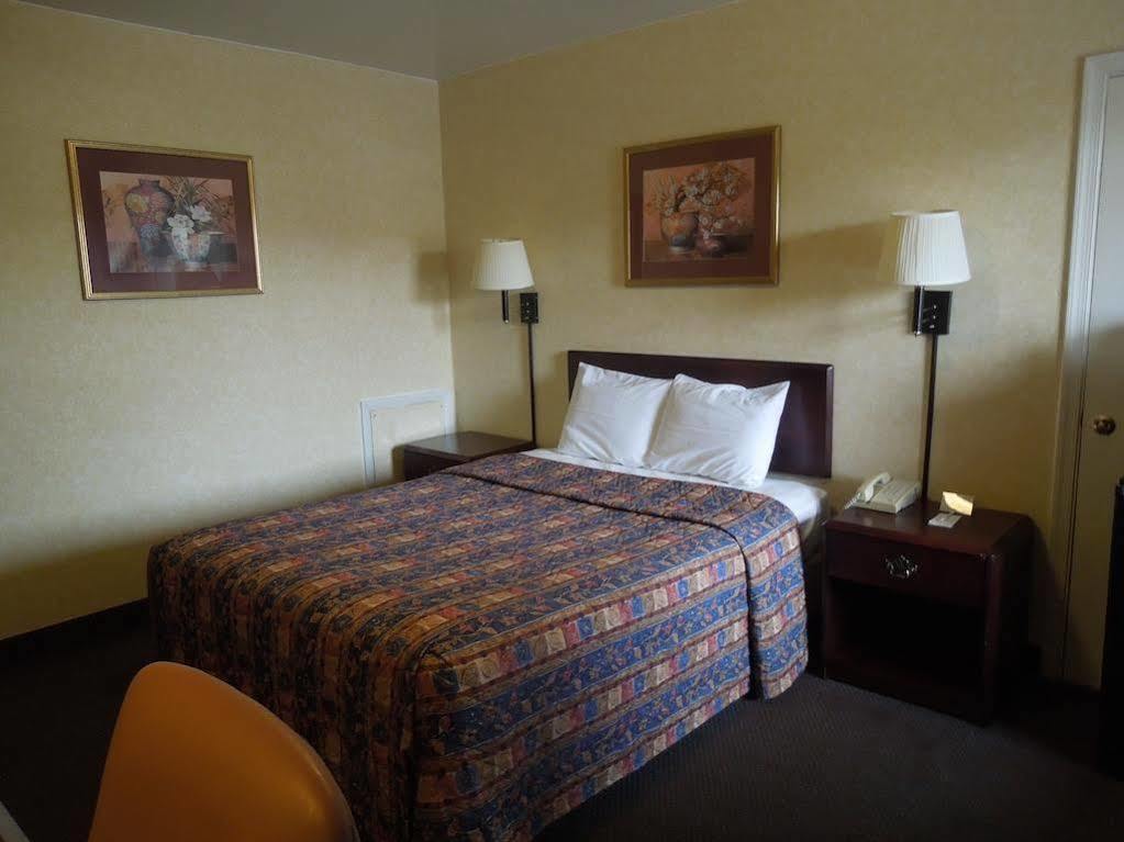 Budget Inn Falls Church Kültér fotó